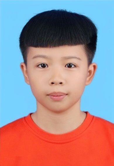 李铭豪